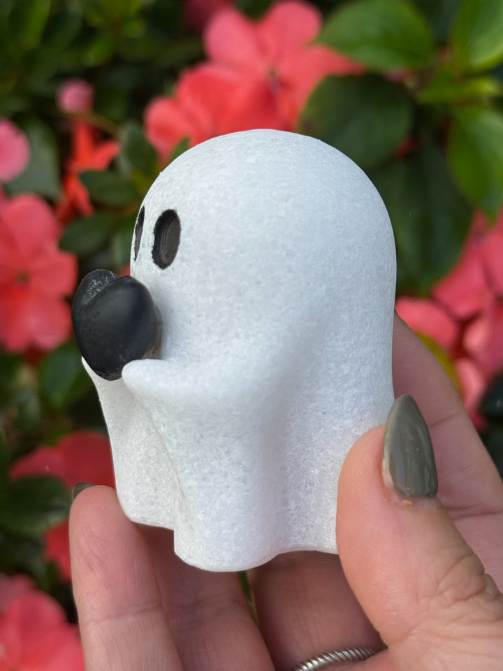 White Marble Ghost with Obsidian Heart