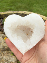 Load image into Gallery viewer, Large Druzy Quartz Heart with Stand
