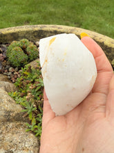 Load image into Gallery viewer, Large Druzy Quartz Heart with Stand
