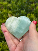 Load image into Gallery viewer, Pistachio Calcite Heart Carving
