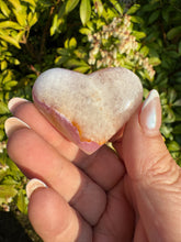 Load image into Gallery viewer, Uv Reactive Pink Aragonite Heart Carving
