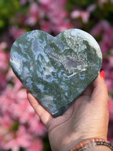 Load image into Gallery viewer, Moss Agate Heart Carving
