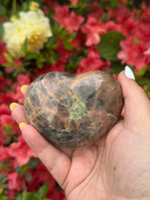 Load image into Gallery viewer, Black Moonstone Heart Carving
