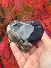 Load image into Gallery viewer, UV Reactive Volcano Agate Heart Carving
