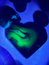 Load image into Gallery viewer, UV Reactive Volcano Agate Heart Carving
