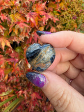 Load image into Gallery viewer, Pietersite Puff Pocket Heart Carving
