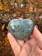 Load image into Gallery viewer, Nephrite Jade Heart Carving
