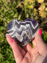 Load image into Gallery viewer, Chevron Dream Amethyst Heart Carving

