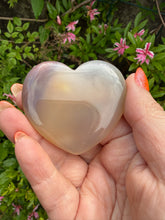 Load image into Gallery viewer, Druzy Agate Heart Carving
