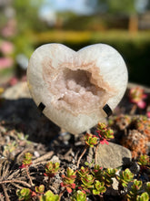 Load image into Gallery viewer, Large Quality Druzy Agate Heart with Dendrites and a Stand
