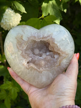 Load image into Gallery viewer, Large Quality Druzy Agate Heart with Dendrites and a Stand
