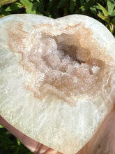 Load image into Gallery viewer, Large Quality Druzy Agate Heart with Dendrites and a Stand
