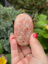 Load image into Gallery viewer, Sunstone Palmstone
