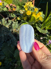 Load image into Gallery viewer, Blue Lace Agate Palmstone
