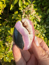 Load image into Gallery viewer, Uv Reactive Pink Aragonite Palmstone
