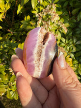 Load image into Gallery viewer, Uv Reactive Pink Aragonite Palmstone
