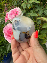 Load image into Gallery viewer, Dendritic Agate Palmstone
