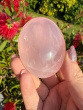 Load image into Gallery viewer, Gemmy Rose Quartz Palmstone
