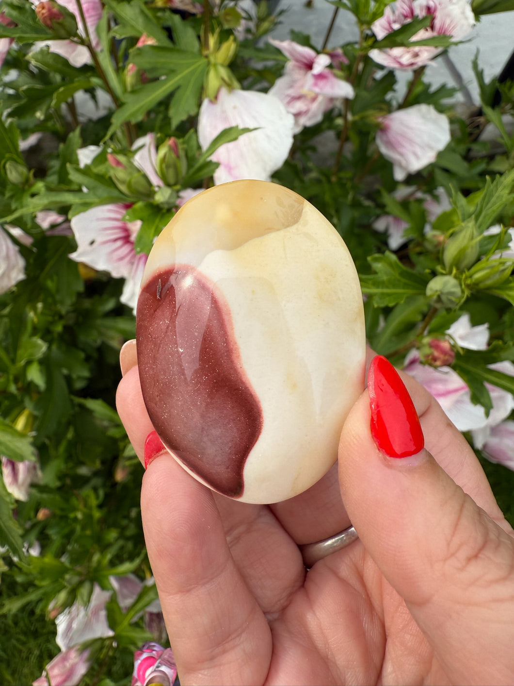 Mookaite Palmstone