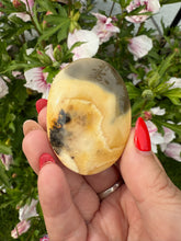 Load image into Gallery viewer, Mookaite Palmstone
