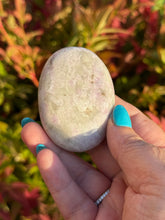 Load image into Gallery viewer, Rare UV Reactive Hackmanite Palmstone
