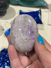 Load image into Gallery viewer, Rare UV Reactive Hackmanite Palmstone
