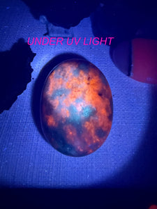 Rare UV Reactive Hackmanite Palmstone