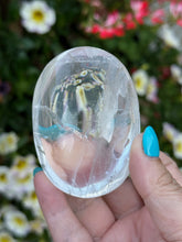 Load image into Gallery viewer, High Quality Smooth Clear Quartz Palmstone
