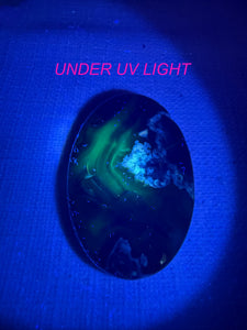 UV Reactive Volcano Agate Palmstone