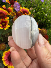 Load image into Gallery viewer, UV Reactive Mangano Calcite Palmstone
