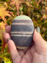 Load image into Gallery viewer, Purple Robe Jade palmstone
