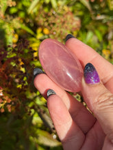 Load image into Gallery viewer, Star Rose Quartz Palmstone
