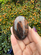 Load image into Gallery viewer, Mahogany Obsidian Palmstone
