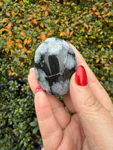 Load image into Gallery viewer, Snowflake Obsidian Palmstone
