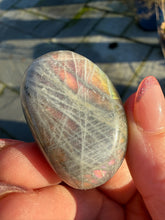 Load image into Gallery viewer, Pink Flash Labradorite Palmstone
