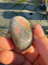 Load image into Gallery viewer, Pink Flash Labradorite Palmstone
