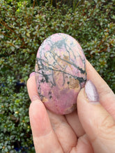 Load image into Gallery viewer, Rhodonite Palmstone
