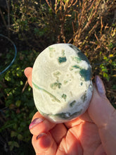 Load image into Gallery viewer, Moss Agate with Quartz Palmstone
