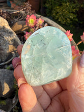 Load image into Gallery viewer, Large Green Fluorite Tumblestone from Mexico
