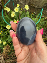 Load image into Gallery viewer, Tactile Orca Agate Palmstone
