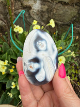 Load image into Gallery viewer, Orca Agate Palmstone
