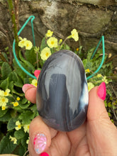 Load image into Gallery viewer, Orca Agate Palmstone
