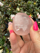 Load image into Gallery viewer, Rose Quartz Palmstone with Rainbow
