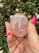 Load image into Gallery viewer, Rose Quartz Palmstone with Rainbow
