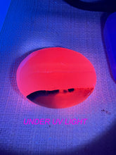 Load image into Gallery viewer, UV Reactive Smoky Mangano Calcite Palmstone
