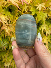 Load image into Gallery viewer, Aquitaine Lemurian Blue Onyx Palmstone
