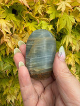 Load image into Gallery viewer, Aquitaine Lemurian Blue Onyx Palmstone
