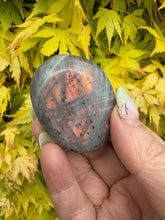 Load image into Gallery viewer, Orange Flash Labradorite Palmstone
