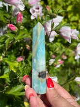 Load image into Gallery viewer, Caribbean Blue Calcite Tower
