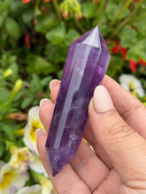 Load image into Gallery viewer, Amethyst Vogel with 24 Facets

